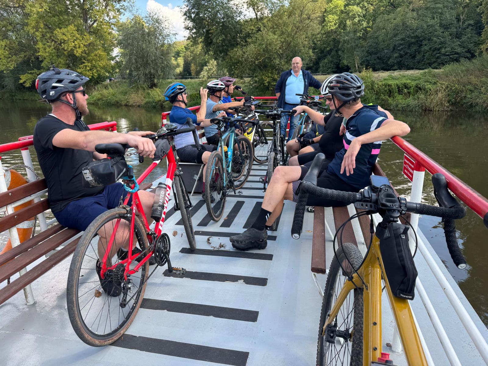 Unsere erste große Ausfahrt nach Naumburg – 94 Kilometer, Fähre, Höhenmeter und Altstadtfest